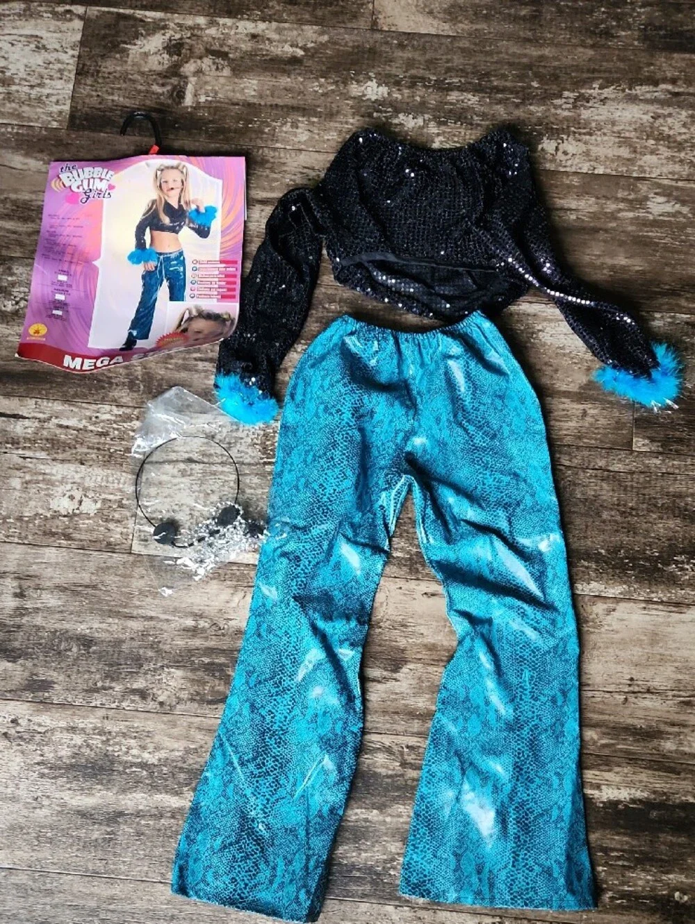 90's Halloween Costume! - Picture 2 of 14
